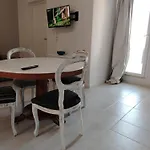 Donna בית הארחה 3*