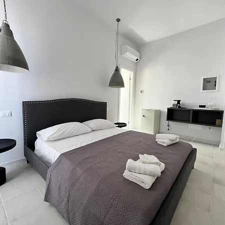 Donna Guest house